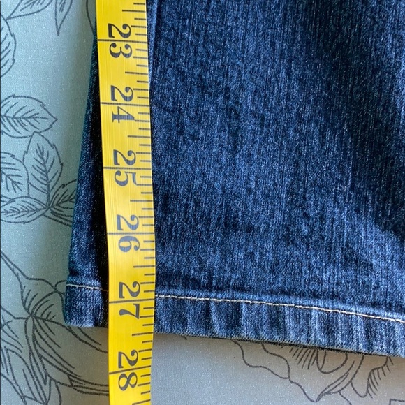 GLORIA VANDERBILT Amanda Jeans - Picture 8 of 11